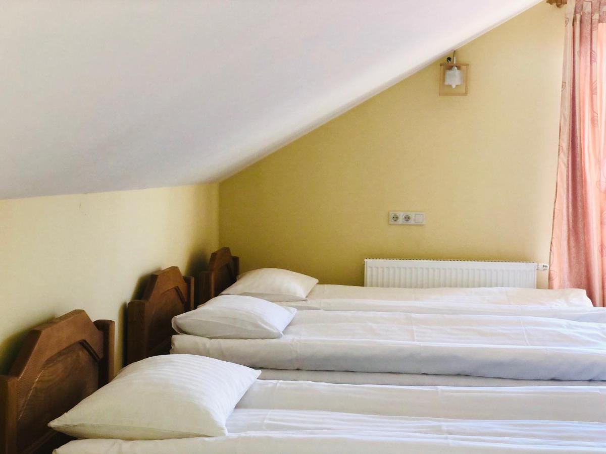 Jurvinge Hotel Zadvainai Kültér fotó