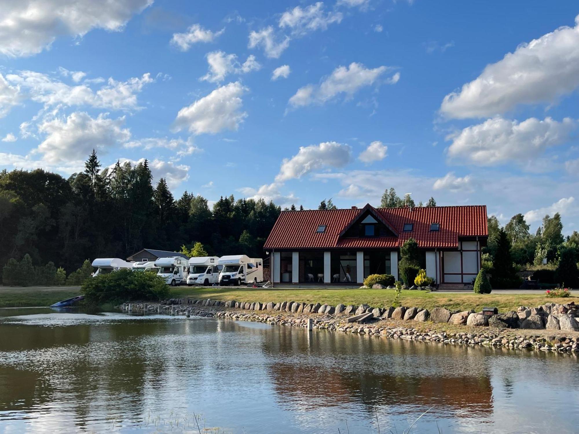 Jurvinge Hotel Zadvainai Kültér fotó